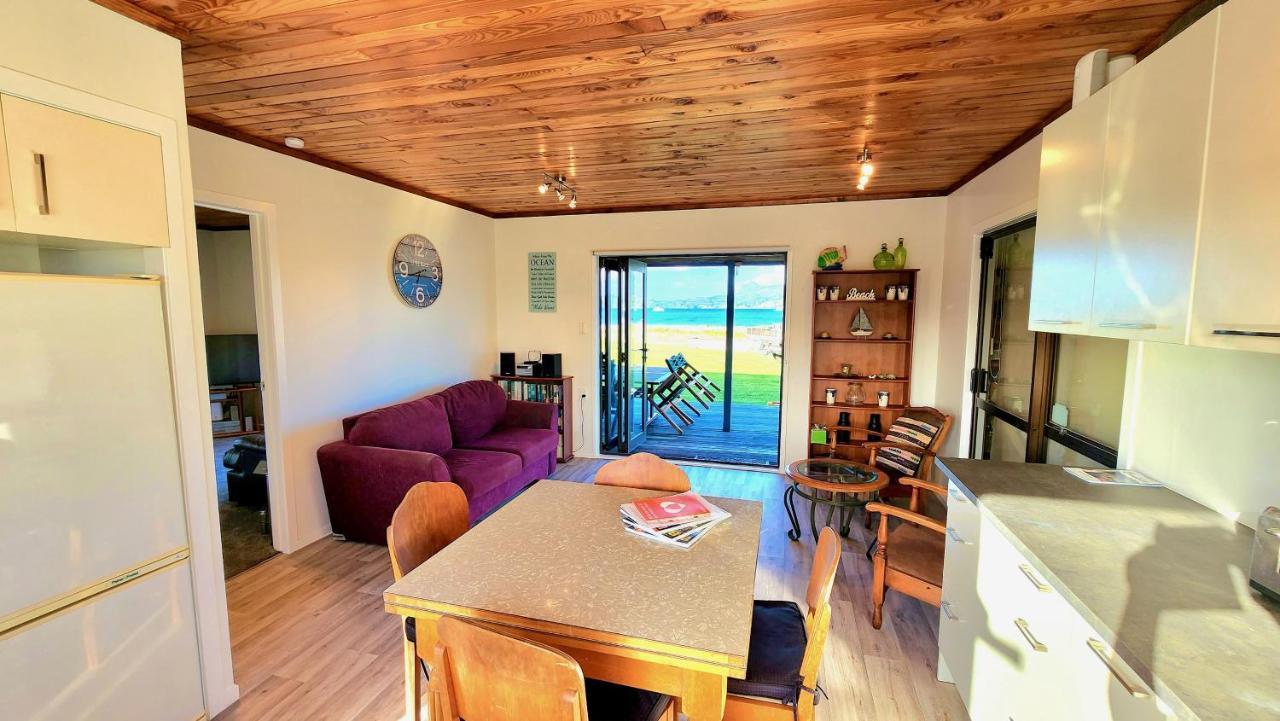 The Sunrise Bach - One Tree Point Holiday Home מראה חיצוני תמונה